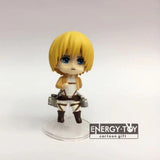 Lot de 5 figurines statuettes L'Attaque des Titans