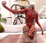 Figurine statuette L'attaque des Titans du Titan colossal