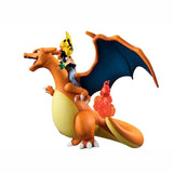 Figurine statuette Pokémon de Sacha & Dracaufeu