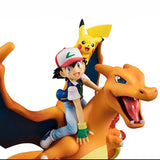 Figurine statuette Pokémon de Sacha & Dracaufeu