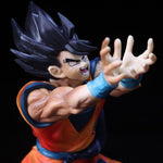 Figurine statuette  de 22cm de Son Goku faisant un kamehameha